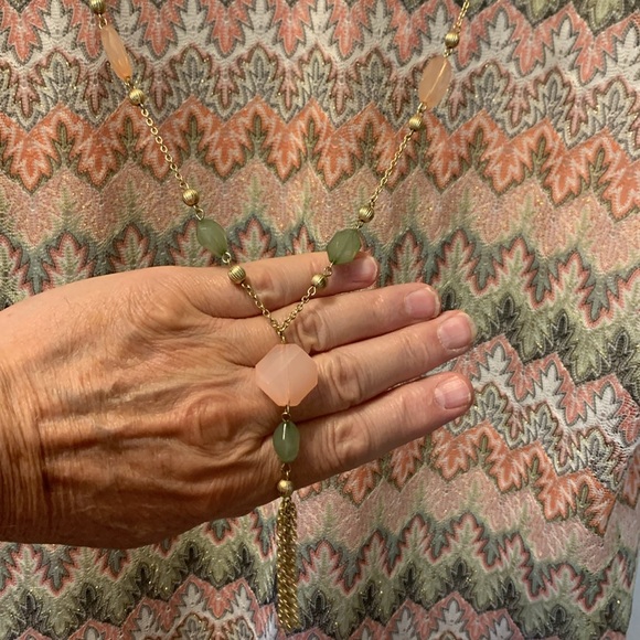 Alfred Dunner Lined Women’s Blouse Size M Detachable Necklace - Picture 3 of 8